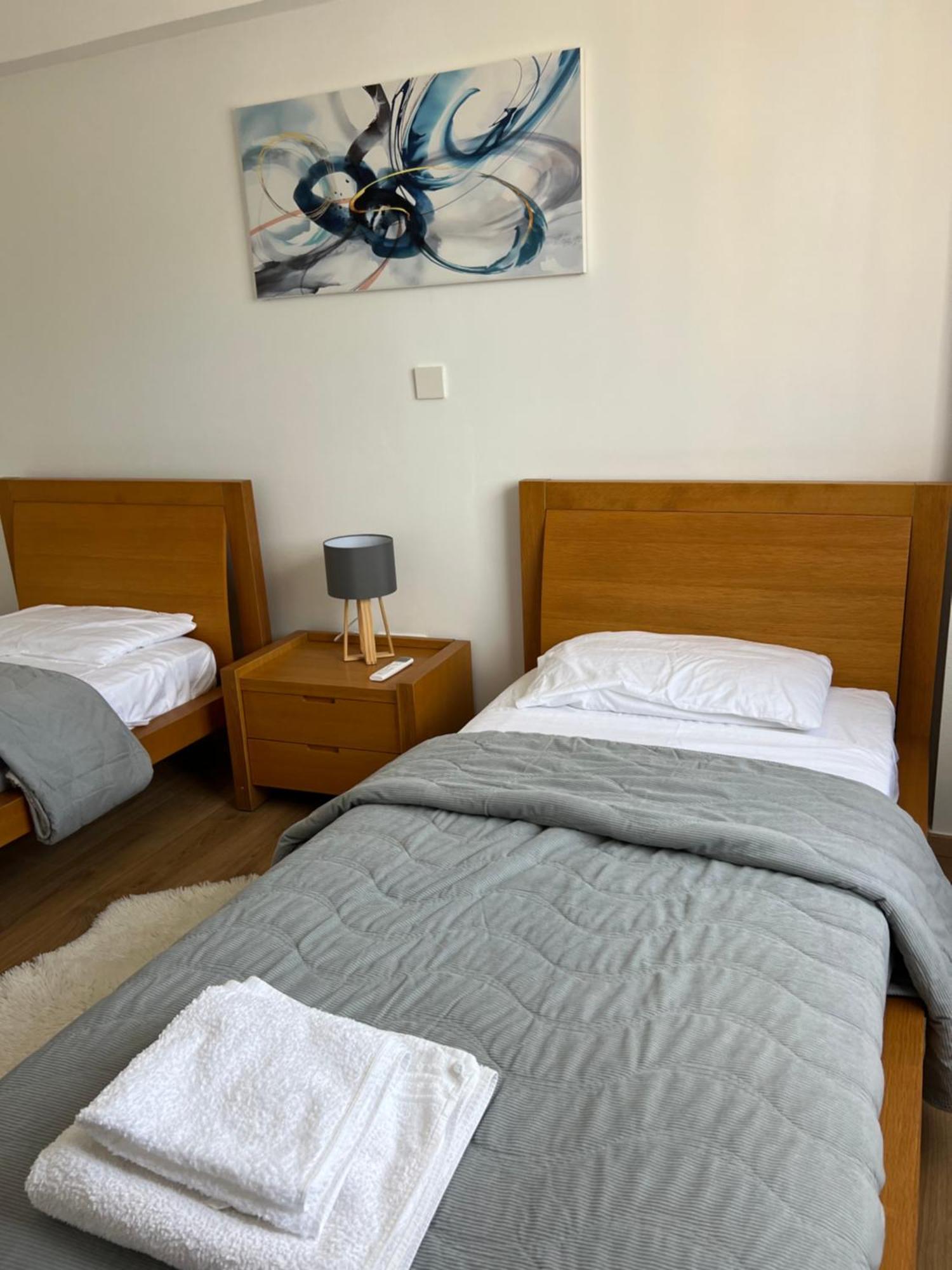 Iris Village Grand Apartment Paphos Exteriör bild